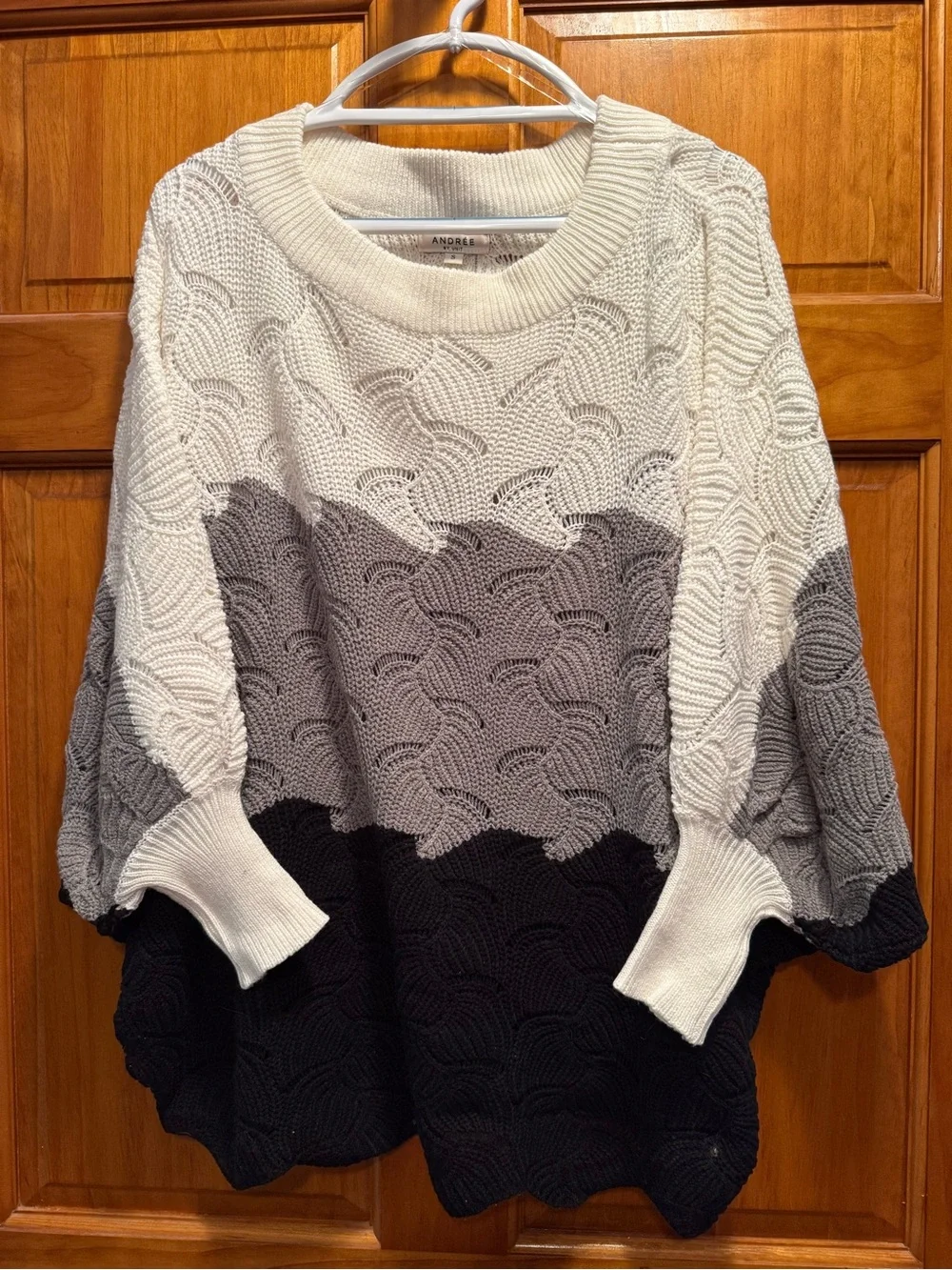 ANDREE BY UNIT White, Gray & Black Cable Knit Colorblock Sweater